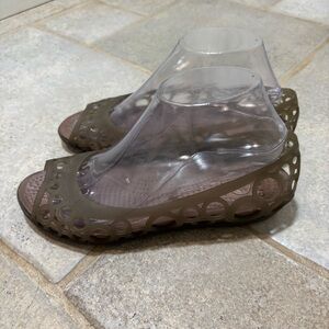 Crocs Adrina Muddy Bronze Jelly Slip On Ballet Flat Shoes Women's Size 8